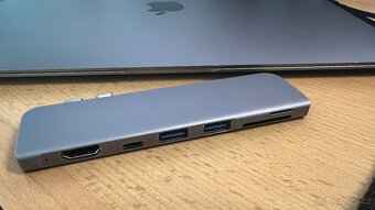 Macbook Air M1 s příslušenstvím zdarma - 5