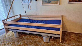 Elektrická polohovací postel pro seniory - 5