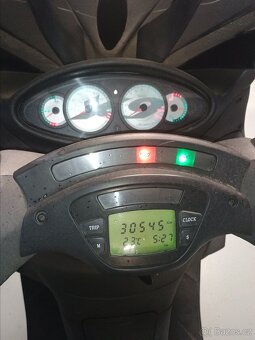 Piaggio X9 250 Evolution - 5
