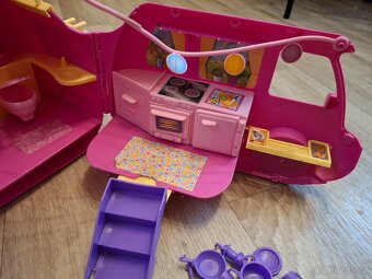 Rozkládací karavan  a kniha Rok v lese - 5