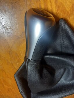 BMW F 31  HLAVICE ŘADÍCÍ PÁKY - 5