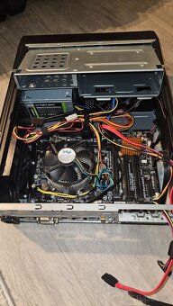 Počítač Intel 3.3ghz, ram 4Gb, ssd 240gb, hdd 500gb, zvuk 7. - 5