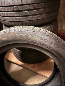 Letní pneu Pirelli 225/50 R17 84W 5-6mm - 5