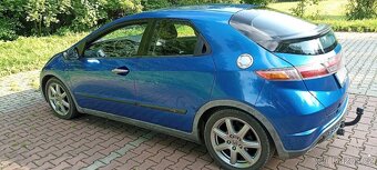Honda Civic 1.8 i-vtec - 5