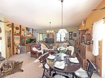 Rodinný dům 4 + kk s fotovoltaikou a zahradou 597 m², lokali - 5