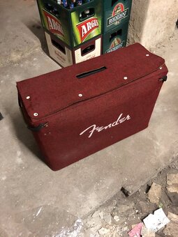 Fender FM212R - 5