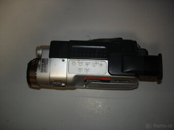 prodám kameru Sony CCD TR-TRV418E - 5