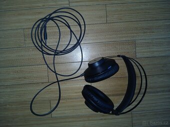 Sluchátka AKG K72 - 5