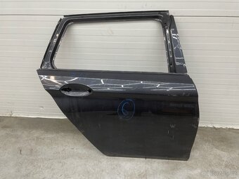 Přední a zadní dveře  BMW - 5