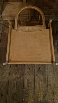 Dětská jídelní židlička - 5