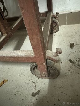 Cirkulárka 380V, dobry stav, nový řemen, kotouče - 5