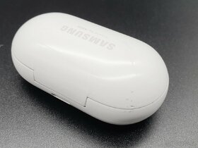 Sluchátka Samsung Galaxy buds + - 5