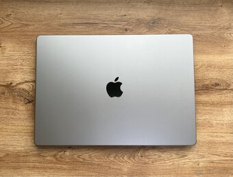 MacBook Pro 16” - 5