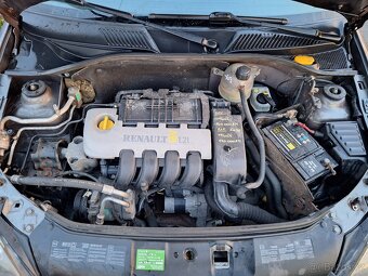 Renault Clio 1.2 16v - 5