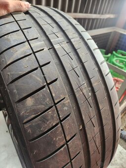 Originál Land rover 275/40/ZR22 ,pneu 90% - 5