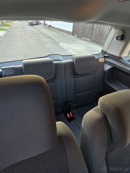 Prodám VW Touran 1,6 tdi, mode 1t3, rok výroby 2015 - 5