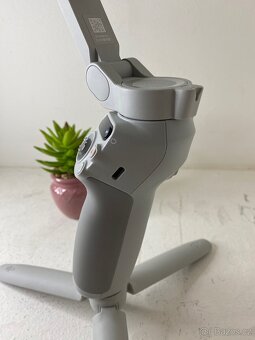 DJI Osmo Mobile SE – stabilizátor pro telefon - 5