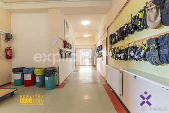 Prodej komerčního objektu - sklady s rampou, lehká výroba, k - 5