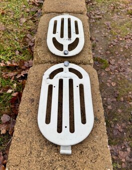 CZ 175 skútr prase riksa - boční kryty - 5