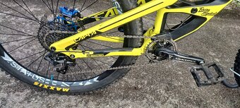 YT Capra CF vel. M 2017 - 5