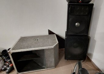 Zesilovače 2x, Reprobedny 4x, subwoofer 1x - 5