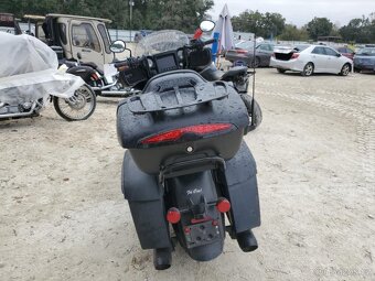 INDIAN ROADMASTER Dark Horse - 5