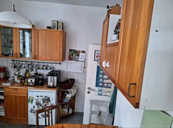 Kuchyňská linka Ikea z masivu borovice ,vč. spotřebičů,3944 - 5