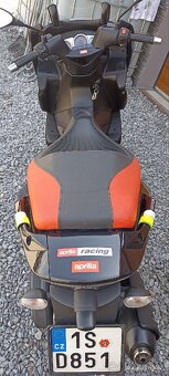 Aprilia SR MAX 300i - 5