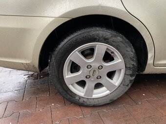 Hyundai Accent 1.5CRDi 2009 - 5