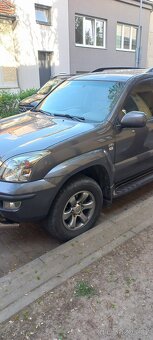 Toyota Land Cruiser 120 - 5