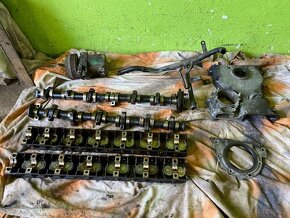 Motor M52B25 B20 díly - 5