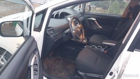 PRODÁM TOYOTA COROLLA VERSO, DIESEL AUTOMAT 1 MAJITEL - 5