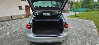 Prodám VW Passat B8 variant 2.0 TDI 140 kW, 4MOT DSG highl - 5