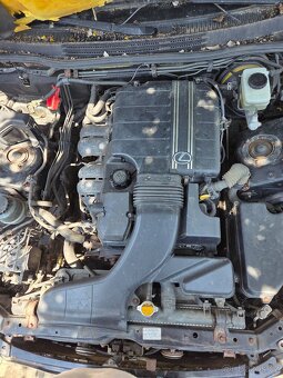 Lexus is200 - 5