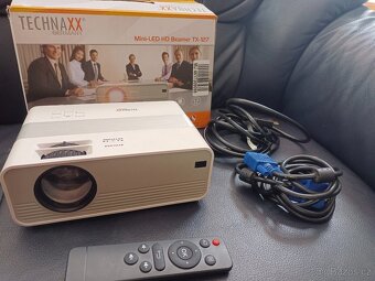 Projektor Technaxx Mini-LED HD Beamer TX-127 - 5