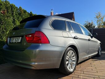 BMW 318i 105kW E91 AT6° Bi-Xenony PANORAMA /2010-229.802km/ - 5