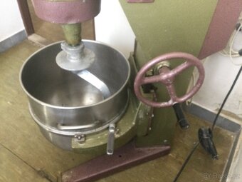 Prodej restauračního zařízení - 5