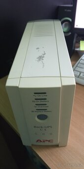 Záložní zdroj APC 500 CS Back UPS - plně funkční - 5