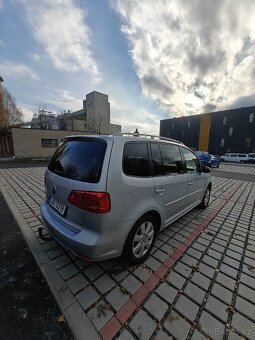Volkswagen Touran 2.0tdi - HIGHLINE-ČR - 5