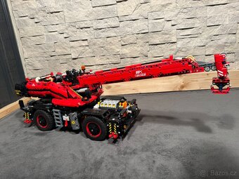 LEGO Technic 42082 – Terénní jeřáb- přes 4000 dílů - 5