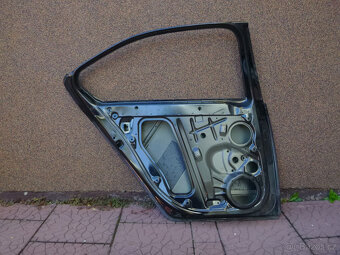 Škoda Octavia 3 III sedan limuzína orig dveře 5E5833311 - 5