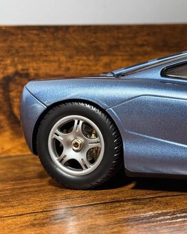 LCD Models - McLaren F1, Ice Blue, 1:18 - 5