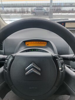 Citroen C4 1,4 16V - 5