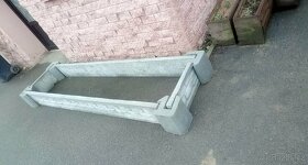 Vyvýšený betonový záhon - 5