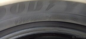 Goodyear 215/65 R16 98V 2x6mm; 2x4,5-5mm - 5