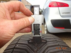 MICHELIN CROSSCLIMATE 235/45/R17 97Y - 5