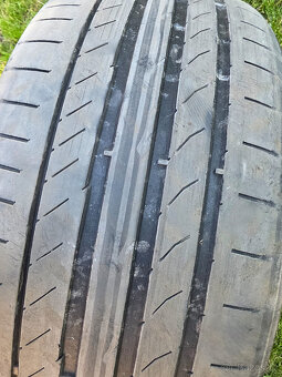Continenal contisport 235/40 R18 na dojetí - 5