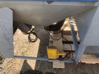 Pískovačka/tryskací box - 5