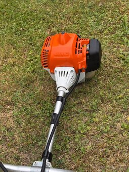 Křovinořez Stihl 235 - 5