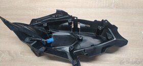 Pravý plast kapot. s blinkrem KAWASAKI Z H2 (49134-0015) - 5